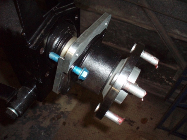 Rescued attachment Rear hub assy_small.JPG